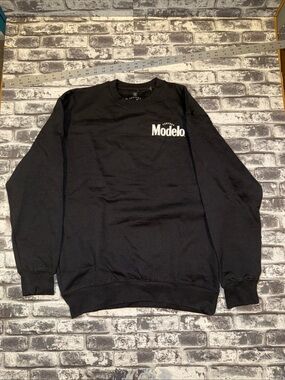 Modelo Cerveza Beer Promo Black Long Sleeve Sweater Men's Medium